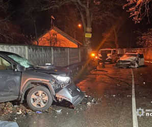 П’яна 20-річна водійка влетіла у зустрічне авто та втекла: зaгинyли двоє людей