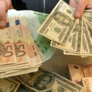 Юань yбив євро: китайська валюта міцно підтискає долар – це вперше