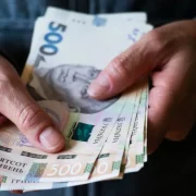 Українцям тричі перерахують пенсії в 2024 році: як і коли зміняться виплати