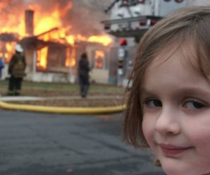Історія фото “дівчинки-катастрофи”, яка стала одним з найвідоміших мемів в історії