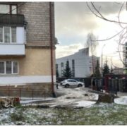 На заході України підлітки побили та винесли на мороз чоловіка з інвалідністю