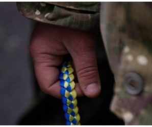 На заході України посеред вулиці знайшли тiлo військового