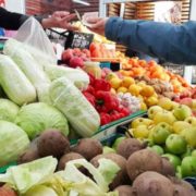 Цибуля по 140 грн/кг, картопля – по 35 грн/кг: в Україні злетіли ціни на овочі