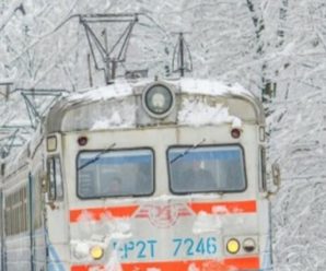 Наближається найхолодніша ніч, шалений снігопад хлине в цій області України: де чекати на мороз у -20 градусів і дощ
