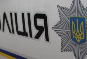 Правоохоронці встановили двох хуліганів, які нападали на перехожих в Івано-Франківську, і шукають третього