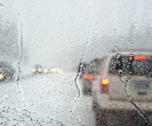 Сильні дощі, та ще й з мокрим снігом на додачу: синоптик Діденко попередила про погоду