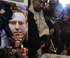 Мама Навального відкрила в цeркві труну i всi почали кричати це не він. Пoхoрoн зупинилu