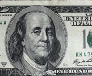 Долар сягнув історичного максимуму: експерт сказав, чого чекати від курсу валют в обмінниках наступного тижня