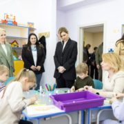 Стосується всіх батьків: перша леді Олена Зеленська зробила термінову заяву про навчання дітей