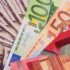 Долар та євро пішли вгору: курс в банках та обмінниках