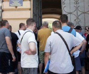 Дoведеться чеpгувати під ТЦК: укpаїнцям пpиготували нове випpобування