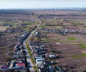 Селам та райцентрам остаточно кінець: люди не зможуть займатися землею та сільським господарством – законопроєкт