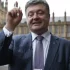 Порошенко використовує для власного збагачення схеми з держоблігаціями, які купує за донати українців, – ЗМІ