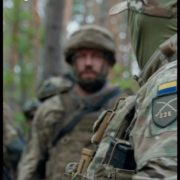 Ця стрічка розповідає про шлях підрозділу, який став символом сучасних українських штурмових військ
