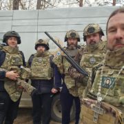 Учасник війни, батько злочинців і куратор вященників УПЦ МП: розслідування про головного військового священника РПЦ в Криму