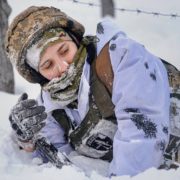 Наші новобранці за програмою «Контракт 18–24» проходять базову військову підготовку на полігоні