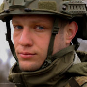 У цих обличчях — досвід війни.