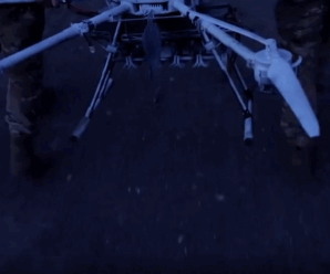 «Лілу» — операторка важких дронів-бомбардувальників 46 бригади ДШВ. Тендітна дівчина розповідає про те, як вона знищує ворога з повітря.