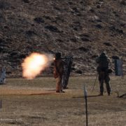 Кожен військовослужбовець повинен вміти працювати з будь-якою зброєю